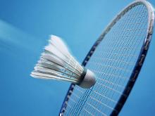 极寻求中场 极寻求中场